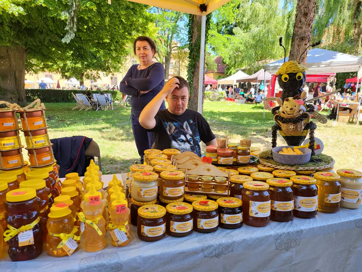 Esterházy piac Tallós