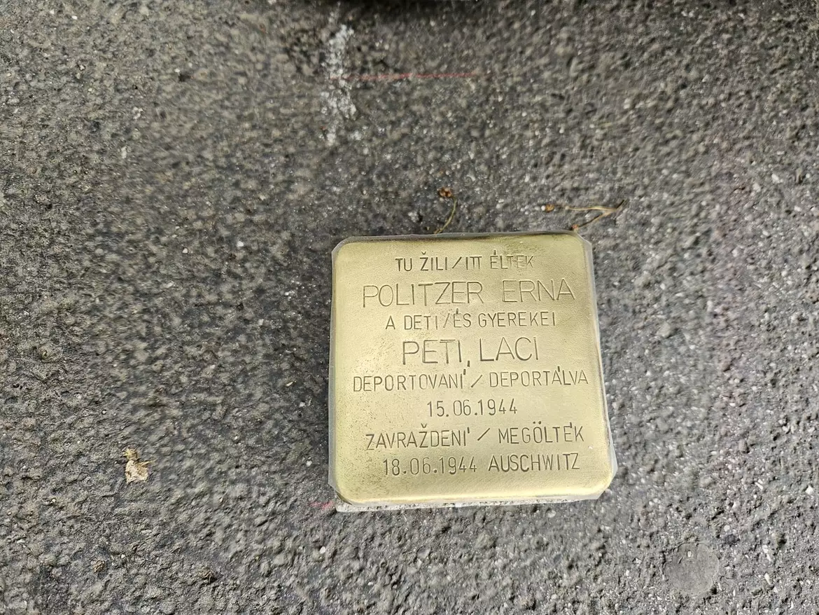 Dunaszerdahely botlatókő