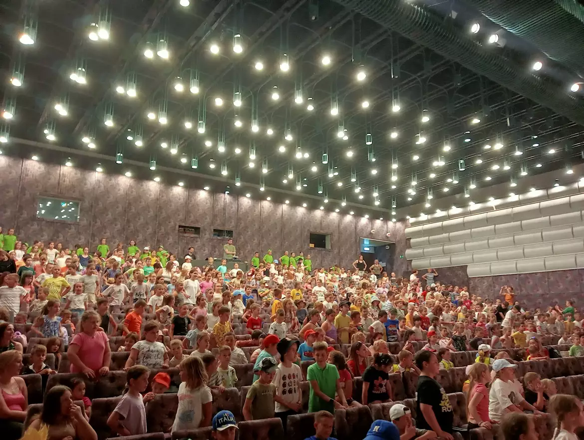 Kalandozás Mesevárosban a népmesék hőseivel és Jókai Mórral - KÉPEKKEL