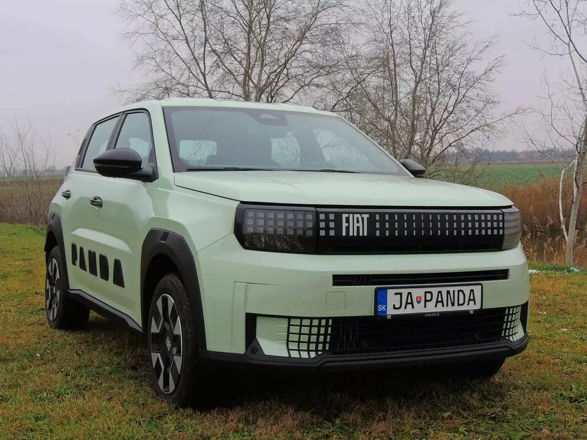fiat-grande-panda-hybrid-02