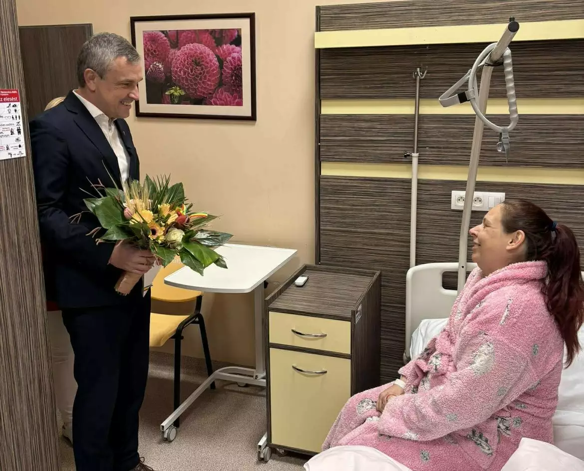A Komáromi járás első újszülöttje után a járási székhely első babája is kisfiú – KÉPEKKEL