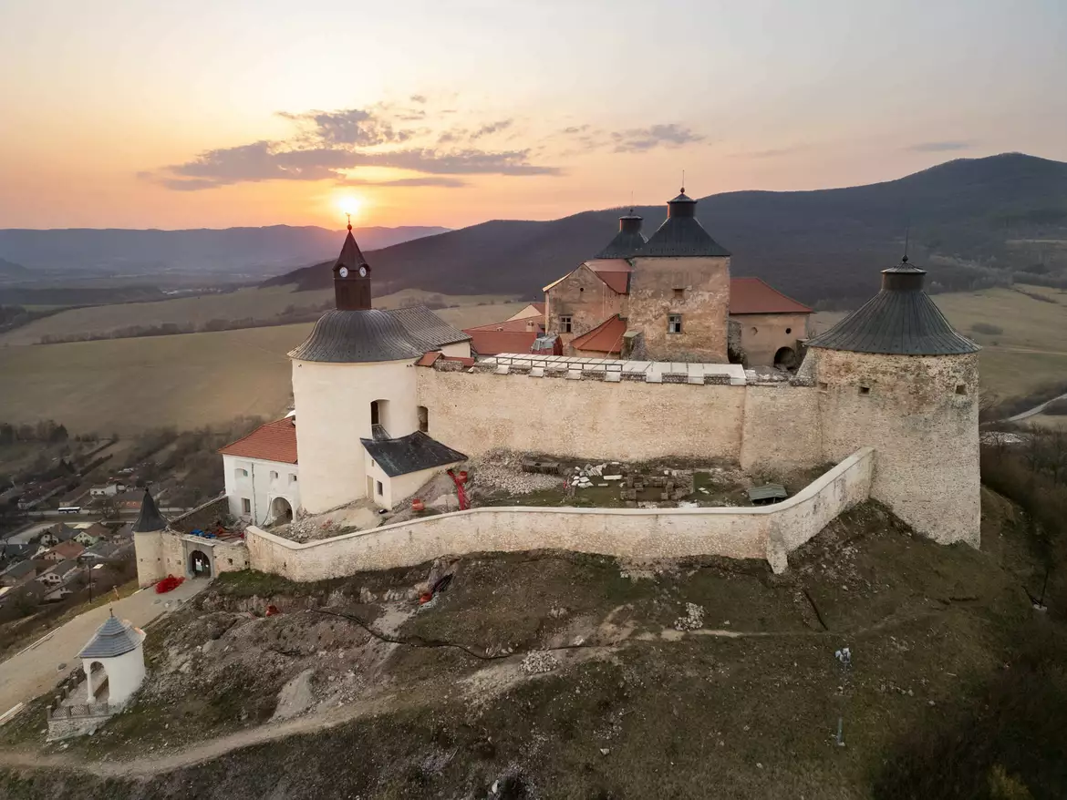 2026-03-10 Krasznahorka vára, krasznahorkai vár, 14 év, évforduló