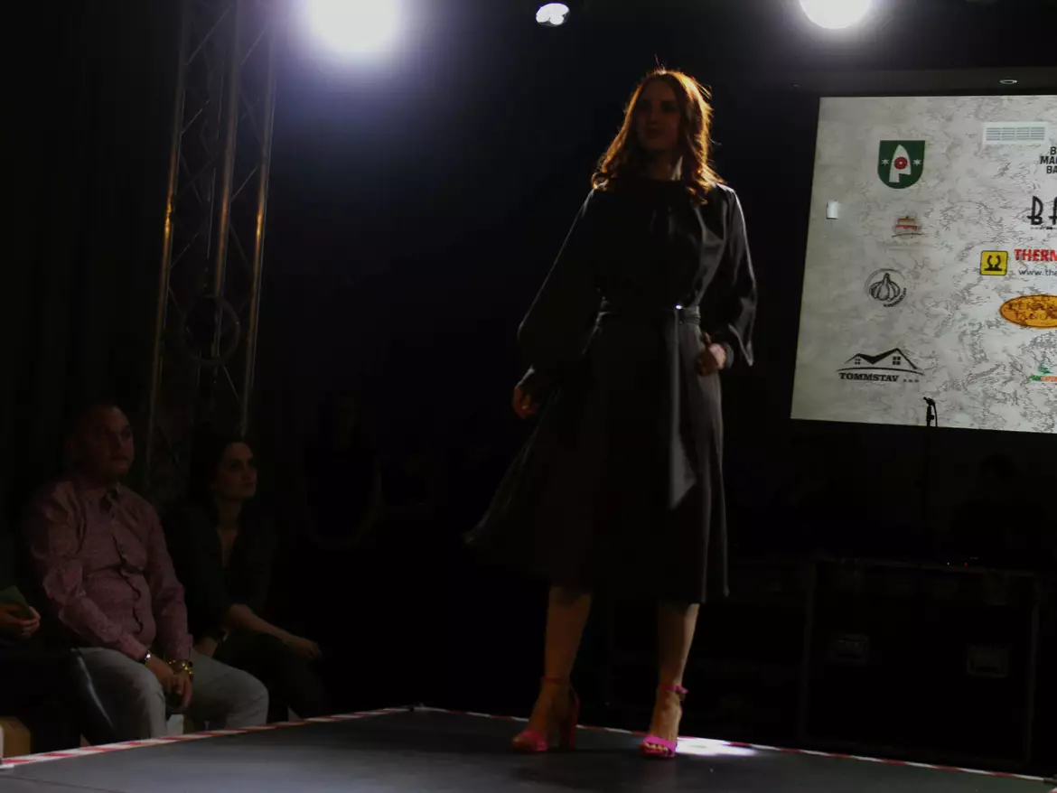 Love Colors - Vissza a gyökerekhez divatbemutató Nagymácsédon