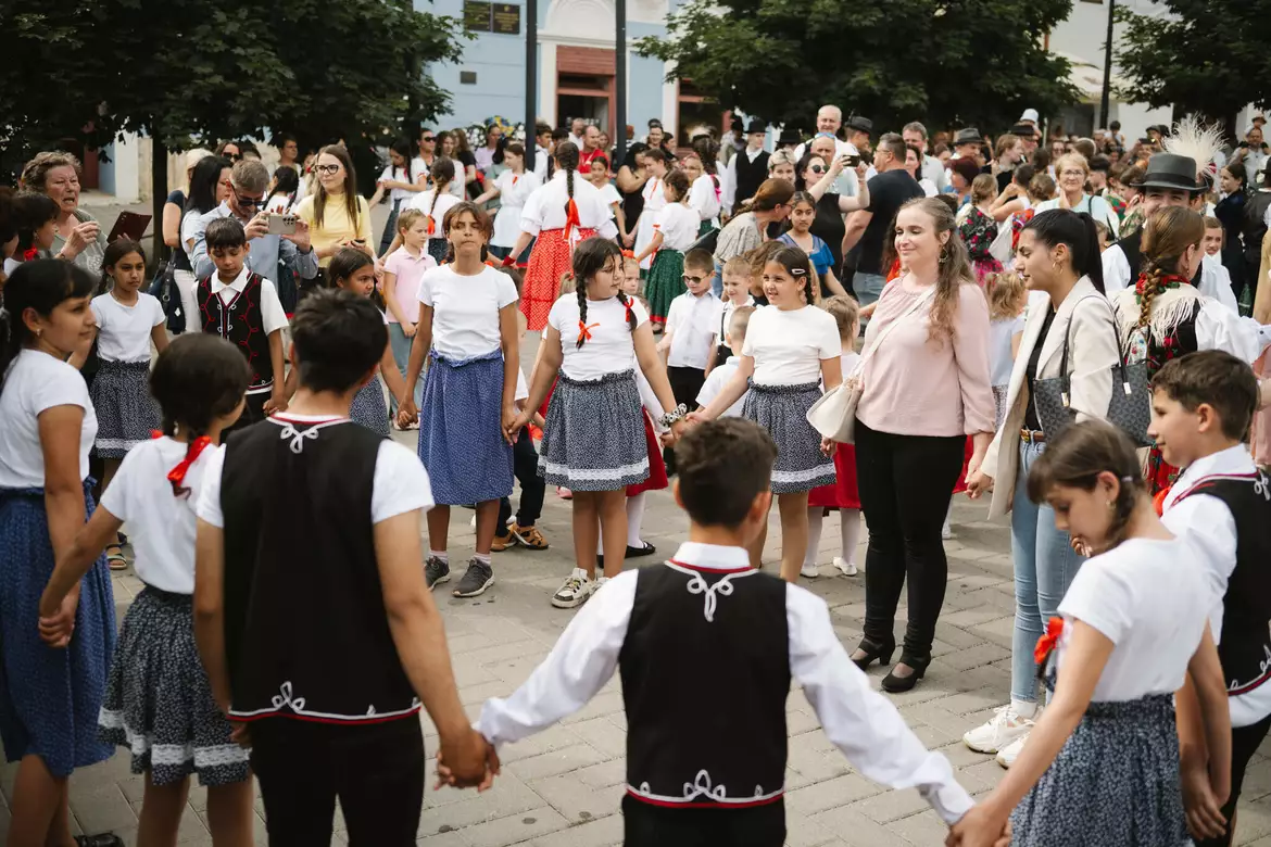 Összetartozás tánca, Rozsnyó, tánc, néptánc