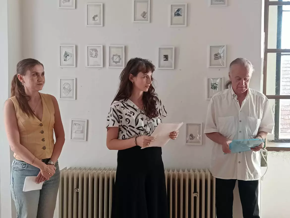 Memória cedae: támogassák kollázsvásárlással a komáromi Limes Galériát! – KÉPEKKEL 