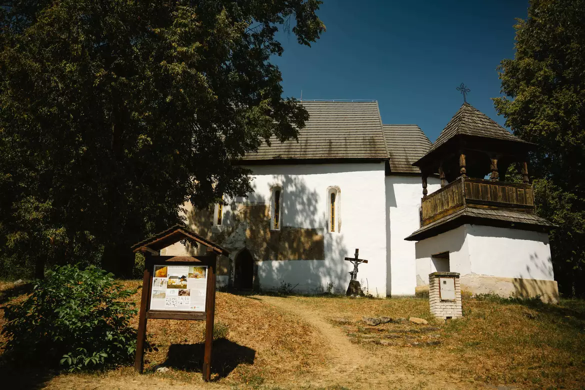 Gótikus út, templom, freskó, Süvete, Kövi, Gömörrákos, Csetnek