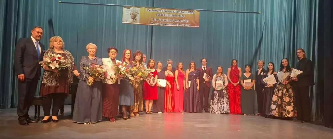  Házy Erzsébet Nemzetközi Tehetségkutató Énekverseny szépreményű versenyzőkkel és rangos szakmai meghívásokkal – KÉPEKKEL 