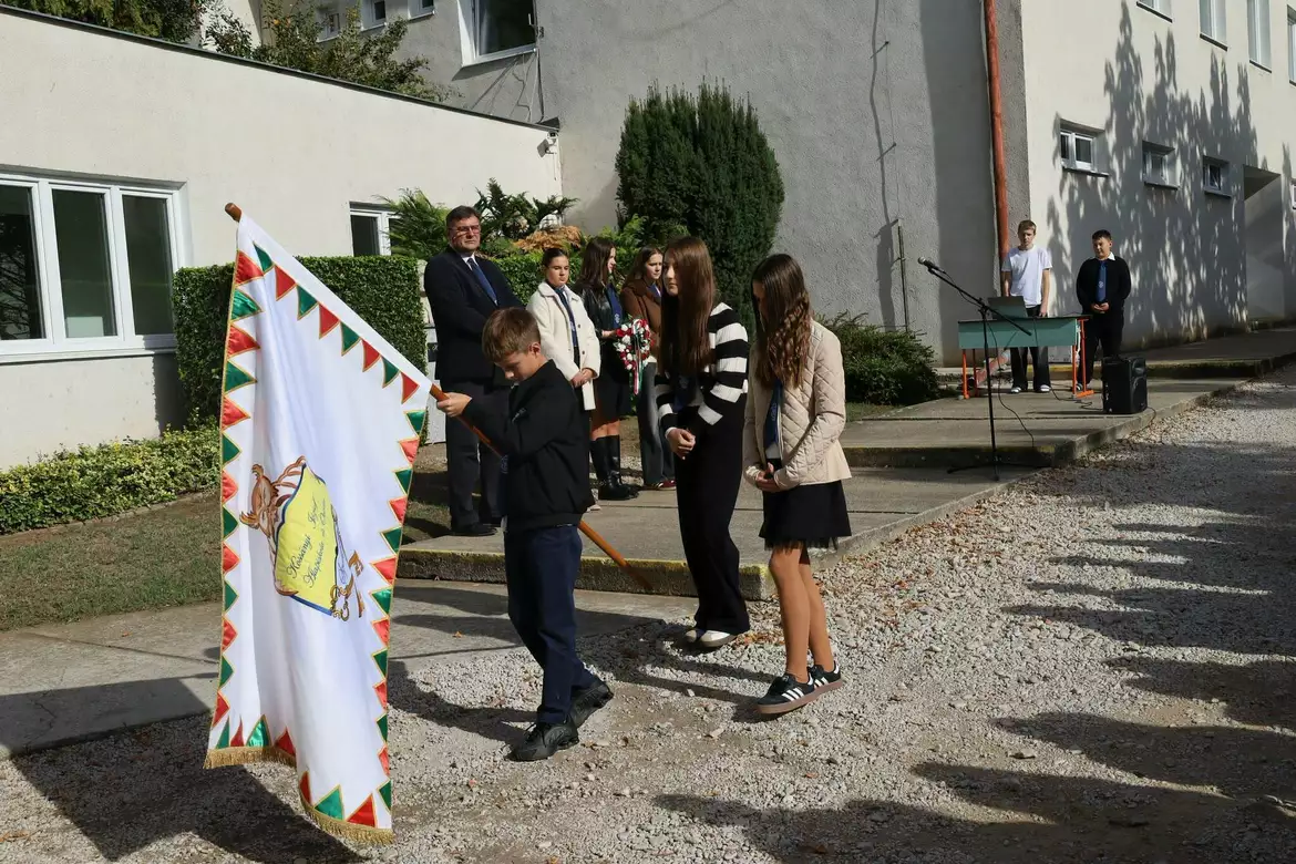 Dobai Laura és Tóth Olivér győzött a XVIII. Kossányi Kupa asztalitenisz-tornán – KÉPEKKEL  
