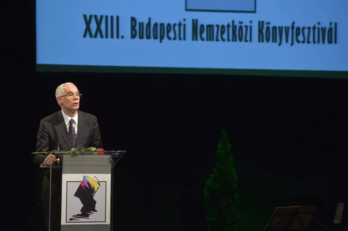 201604211636340.konyv01.jpg 201604211636340.konyv01.jpg