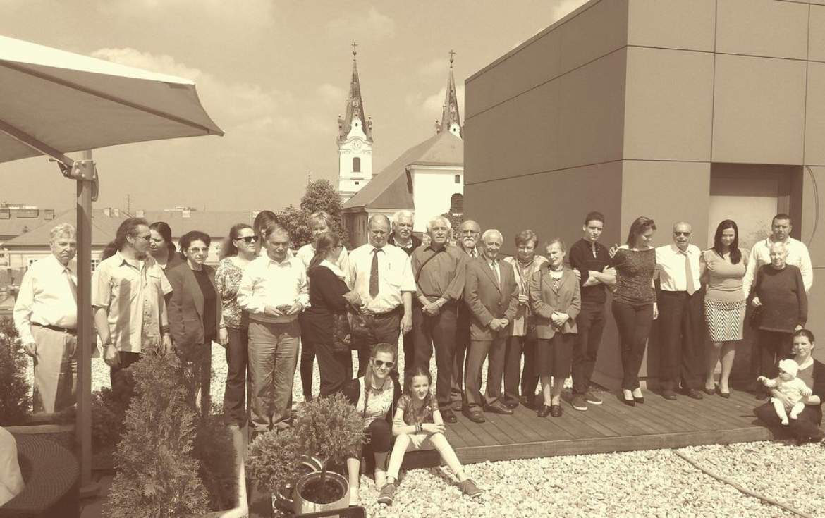201705081745180.Zetenyi_Csukas_csalad_komaromi_talalkozoja.jpg 201705081745180.Zetenyi_Csukas_csalad_komaromi_talalkozoja.jpg