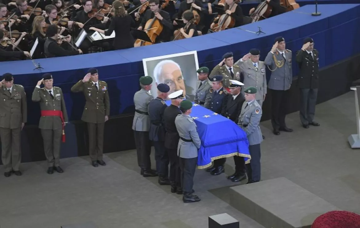 201707011500310.helmut-kohl-gyaszszertartas10.jpg 201707011500310.helmut-kohl-gyaszszertartas10.jpg