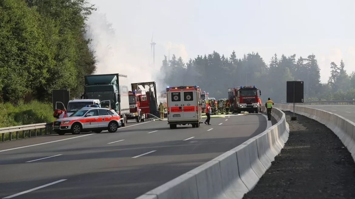 201707031007010.unfall-a9-reisebus-108.jpg 201707031007010.unfall-a9-reisebus-108.jpg