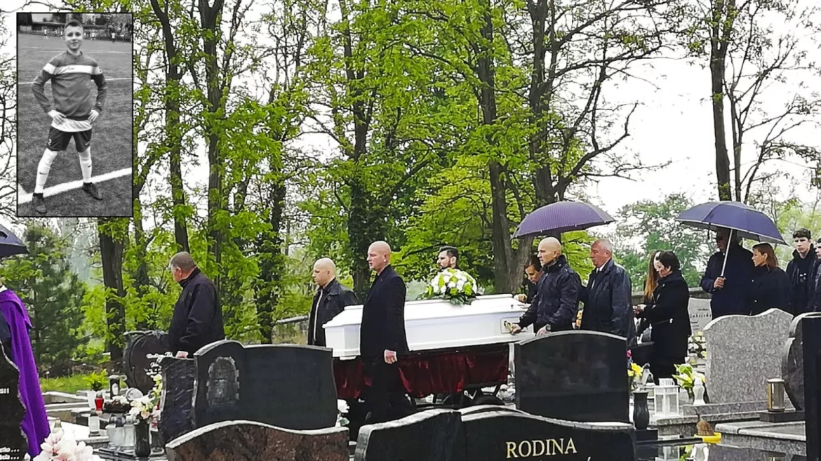 eltemették denist