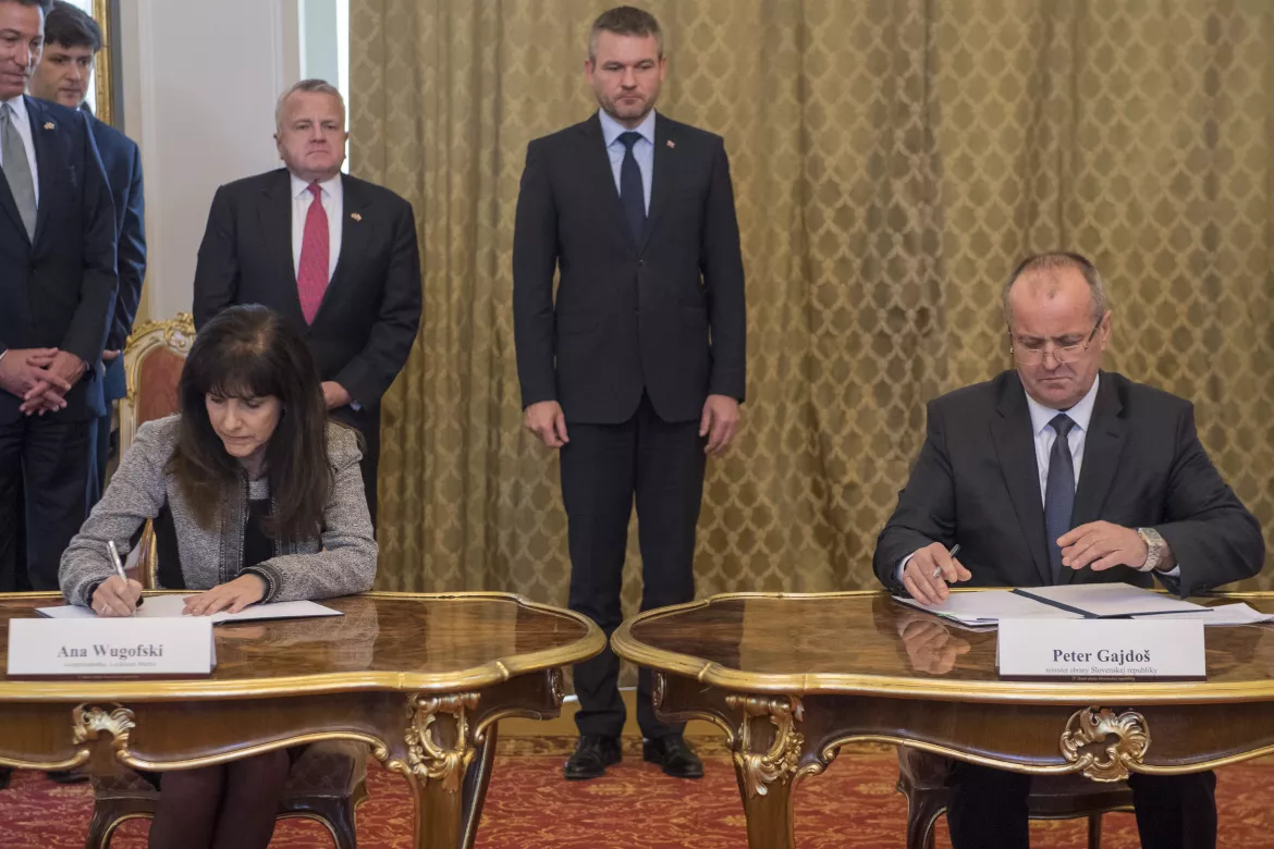 Ana Wugofski Peter Gajdoš Ana Wugofski Peter Gajdoš