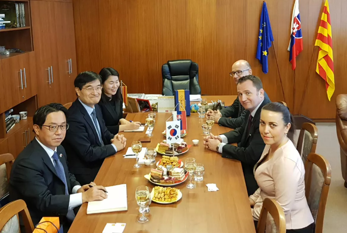 koreanagykovet2.jpg koreanagykovet2.jpg