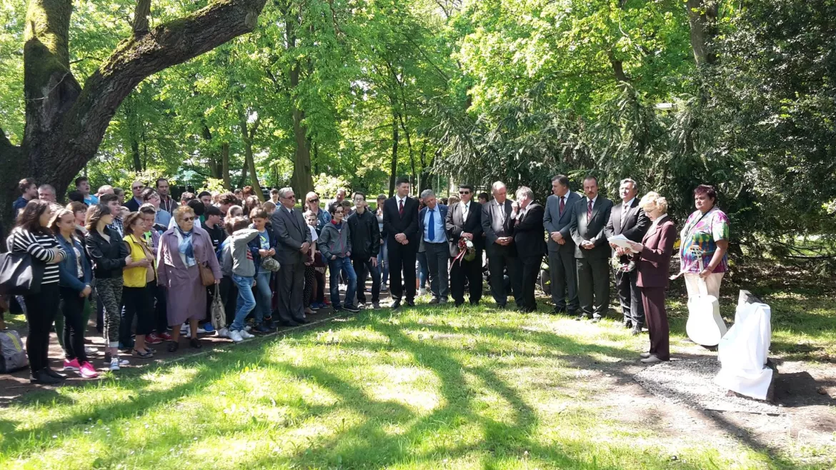 gyory-dezso_-varoskert-foto-rimava-sk.jpg