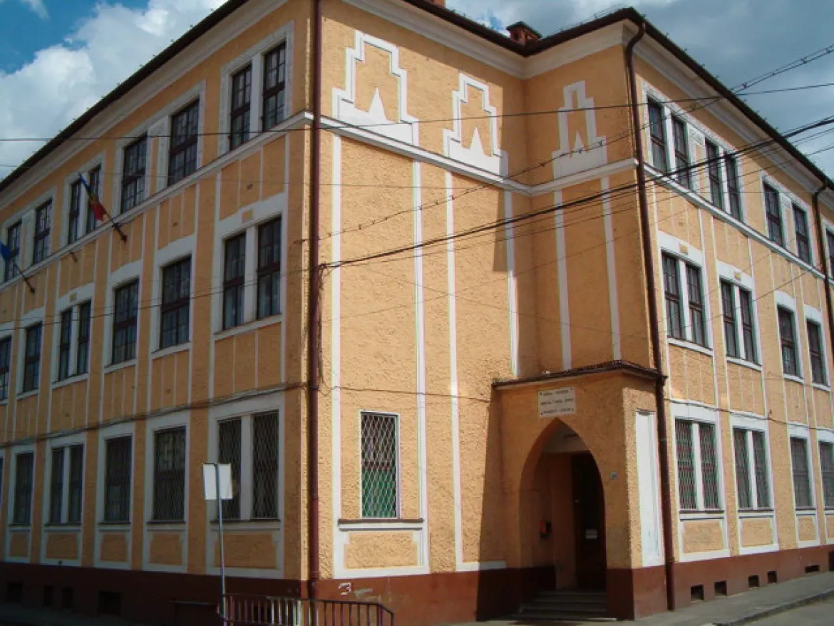 kolozsvar_apaczai_csere_janos_liceum.jpg kolozsvar_apaczai_csere_janos_liceum.jpg