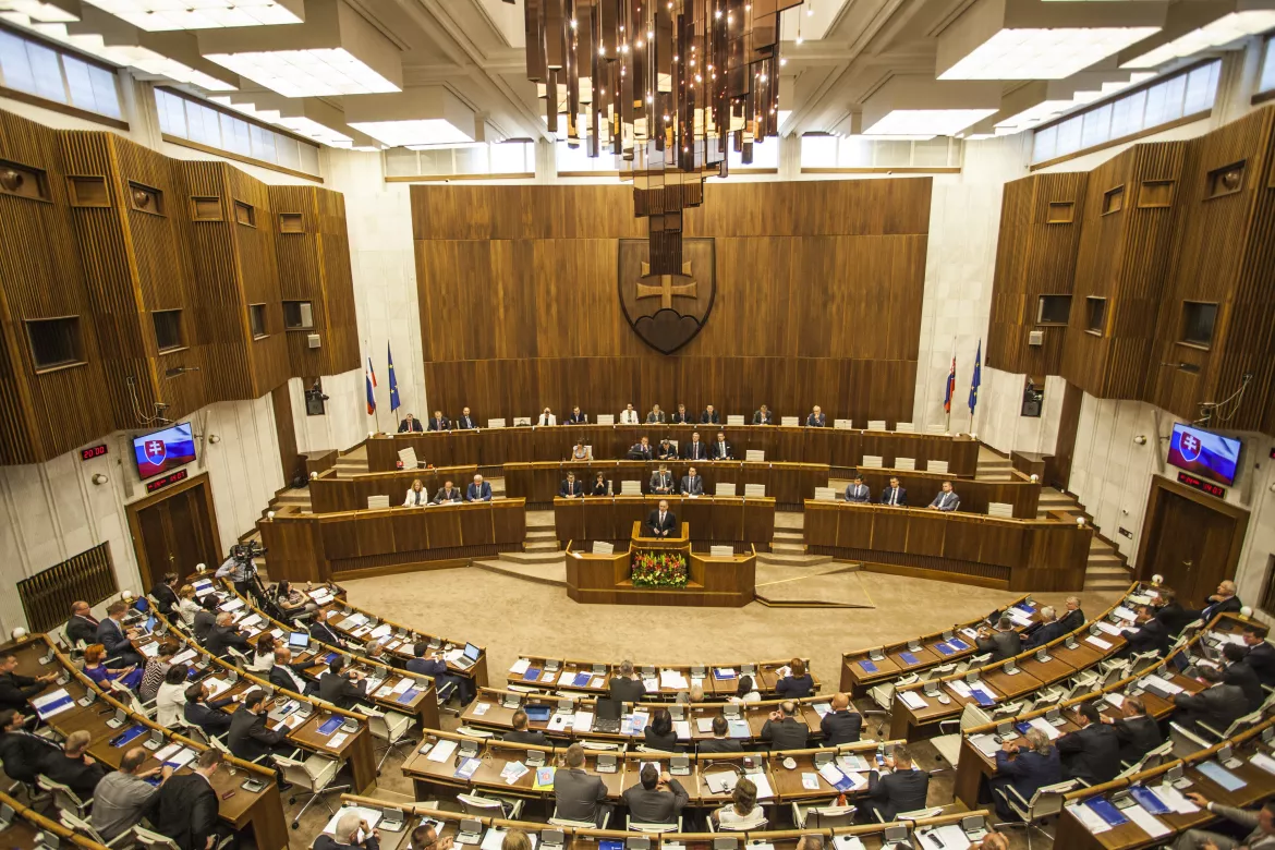Szlovák Parlament Szlovák Parlament