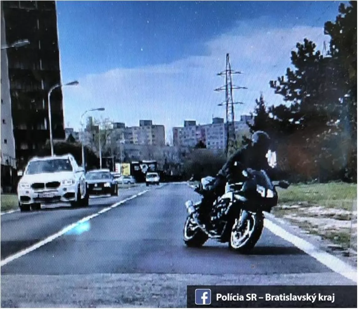 motoros-bankrablo-1.jpg