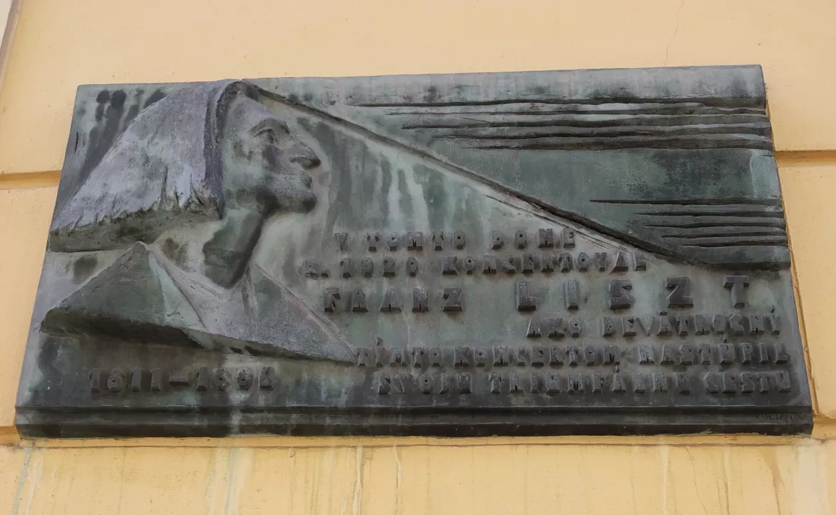 liszt1.jpg liszt1.jpg