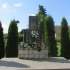 A II. világháború áldozatainak emlékműve Csicserben