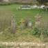 Öreg sírok az ipolyvarbói temetőben